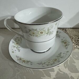 HD Fine China Tea Cup And Saucer Vintage Porcelain